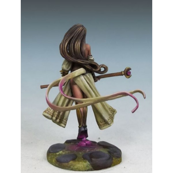 Dark Sword Miniatures - DiTerlizzi Masterworks - Zarese of the Silver Moon - Female Mage with Staff