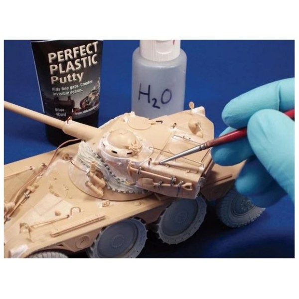 Deluxe Materials - Perfect Plastic Putty