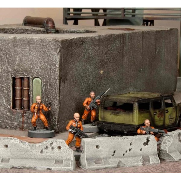 Wargames Atlantic - Death Fields - Cannon Fodder Females - Plastic Boxed Set