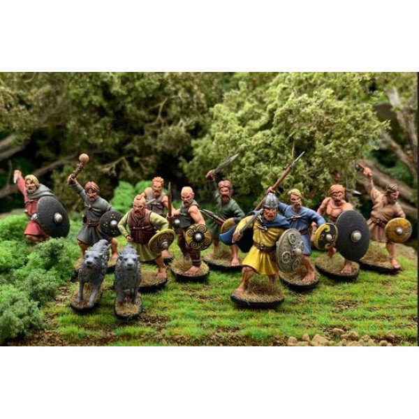 Wargames Atlantic - Dark Age Irish Warriors - Plastic Boxed Set (30)