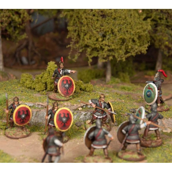 Wargames Atlantic - Decline and Fall - Late Roman Legionaries 1: Lorica Hamata  - Plastic Boxed Set (40)