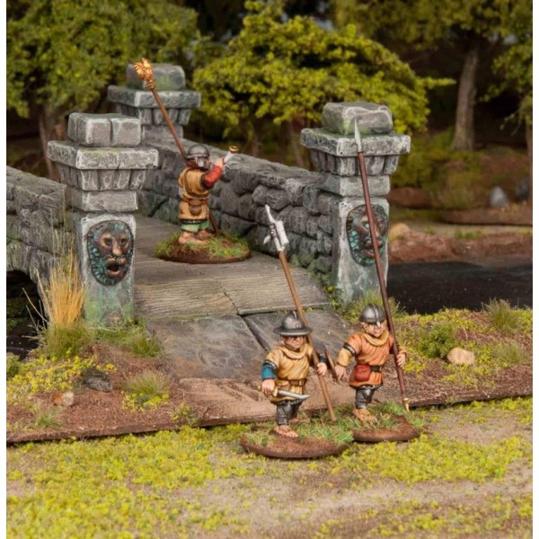 Wargames Atlantic - Classic Fantasy - Halfling Militia - Plastic Boxed Set (40)