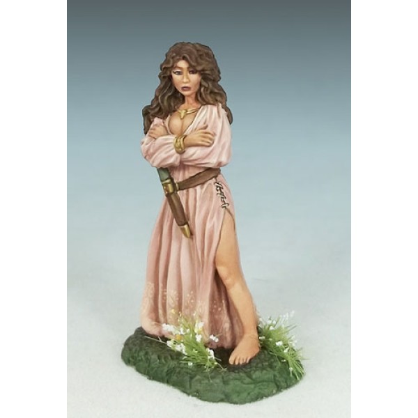 Dark Sword Miniatures - Elmore Masterworks - Female Mage #2