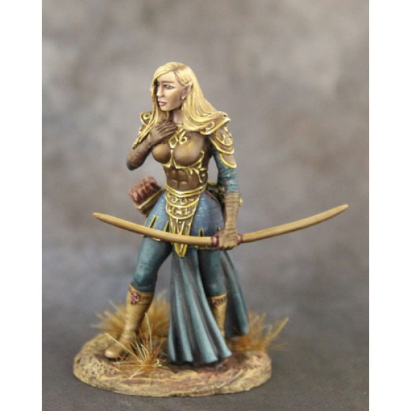 Dark Sword Miniatures - Elmore Masterworks - Female Elven Archer