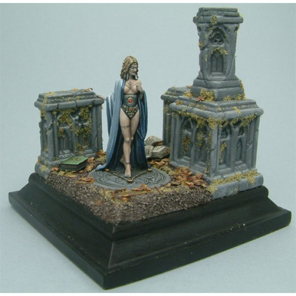 Dark Sword Miniatures - Parkinson Masterworks - Demorgan - Female Mage