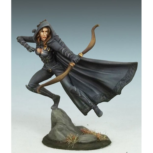 Dark Sword Miniatures - Visions in Fantasy - Female Rogue with Bow