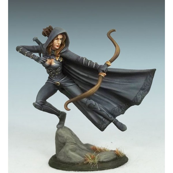 Dark Sword Miniatures - Visions in Fantasy - Female Rogue with Bow