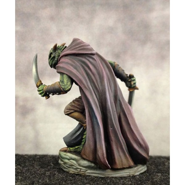 Dark Sword Miniatures - Visions in Fantasy - Dragonkin Rogue