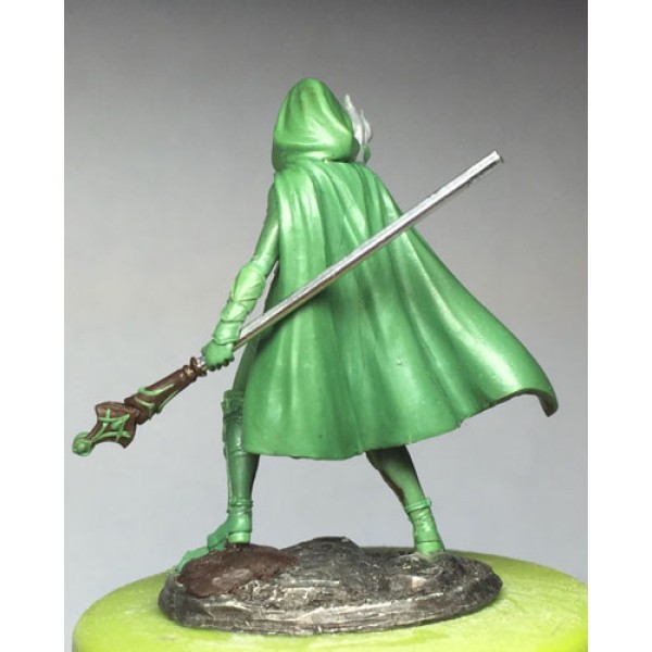 Dark Sword Miniatures - Visions in Fantasy - Female Mage w/ Staff II