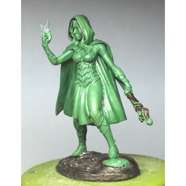 Dark Sword Miniatures - Visions in Fantasy - Female Mage w/ Staff II