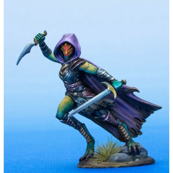 Dark Sword Miniatures - Visions in Fantasy - Female Dragonkin Rogue - Dual Wield