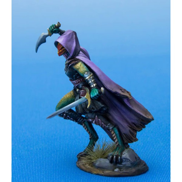 Dark Sword Miniatures - Visions in Fantasy - Female Dragonkin Rogue - Dual Wield