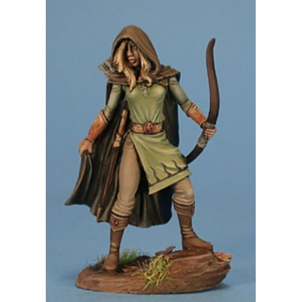 Dark Sword Miniatures - Easley Masterworks - Female Ranger