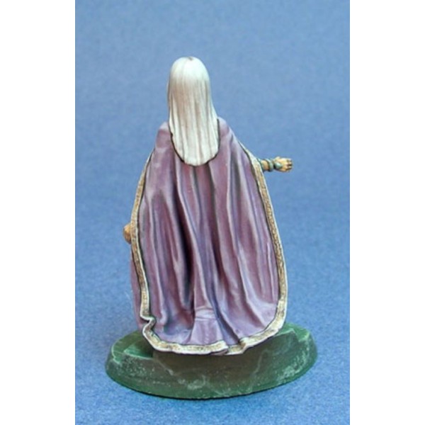 Dark Sword Miniatures - George R. R. Martin Masterworks - Daenerys in Traditional Garb