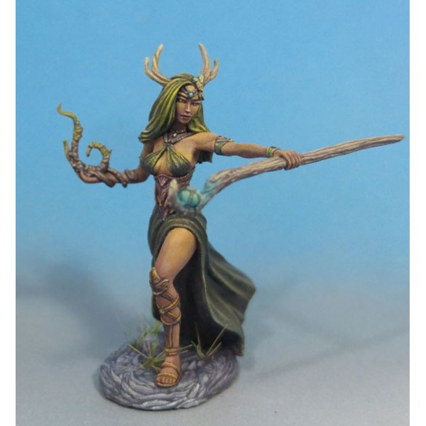 Dark Sword Miniatures - Visions in Fantasy - Female Druid w/ Staff