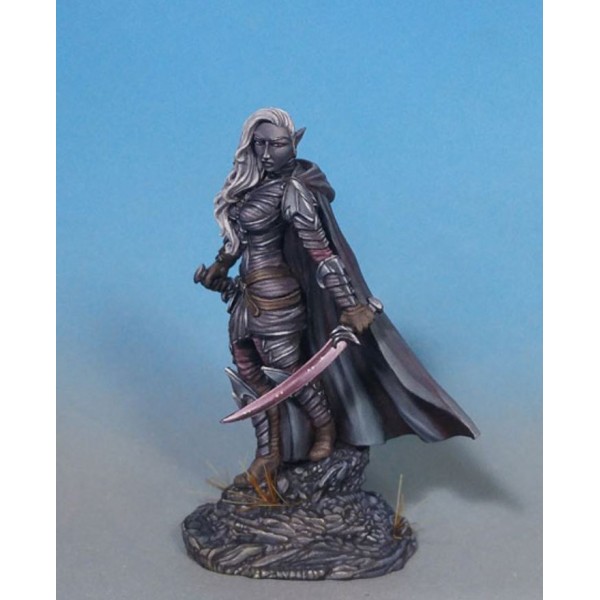 Dark Sword Miniatures - Visions in Fantasy - Female Dark Elf Warrior - Dual Wield