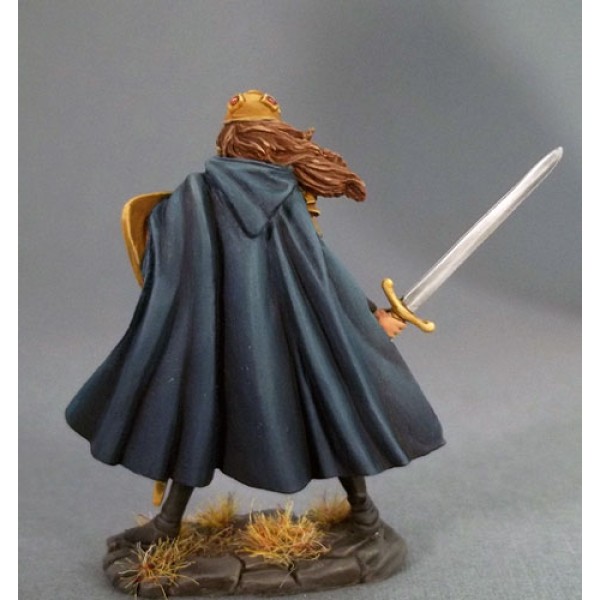 Dark Sword Miniatures - Easley Masterworks - Female Fighter w/ Long Sword