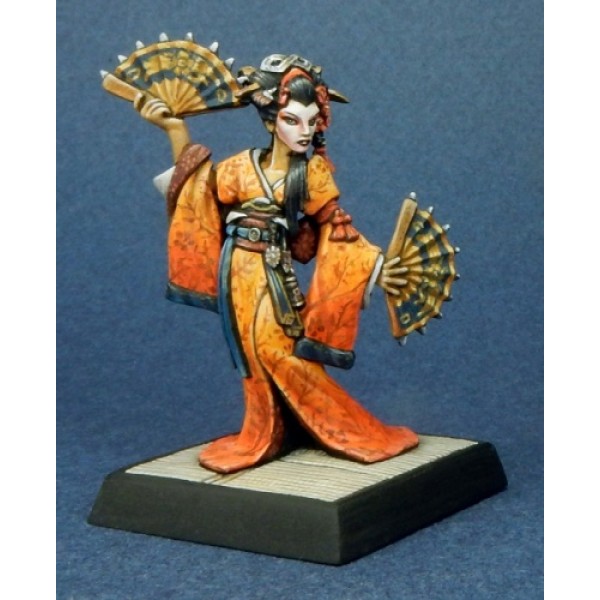 Reaper - Pathfinder Miniatures: O-Sayumi